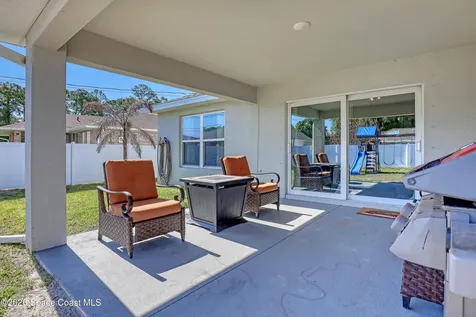 935 Hattaras Terrace SE Palm Bay FL 32909