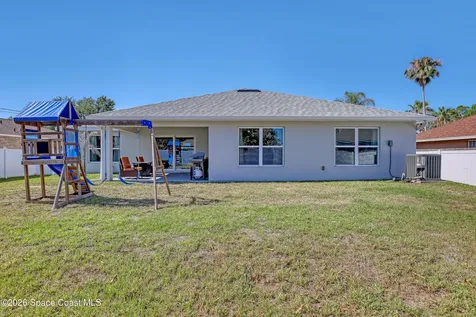 935 Hattaras Terrace SE Palm Bay FL 32909