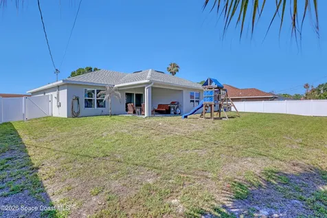 935 Hattaras Terrace SE Palm Bay FL 32909