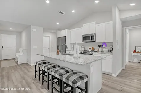 935 Hattaras Terrace SE Palm Bay FL 32909