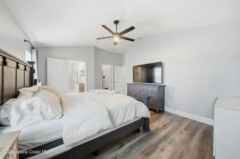934 Breakaway Trail Titusville FL 32780
