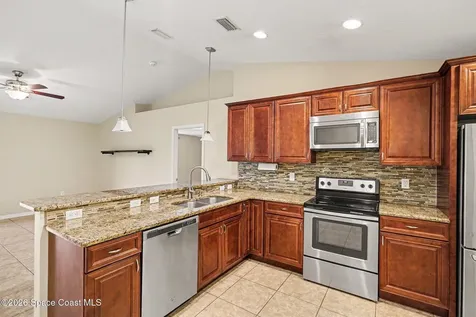 2857 Foxglove Avenue SW Palm Bay FL 32908