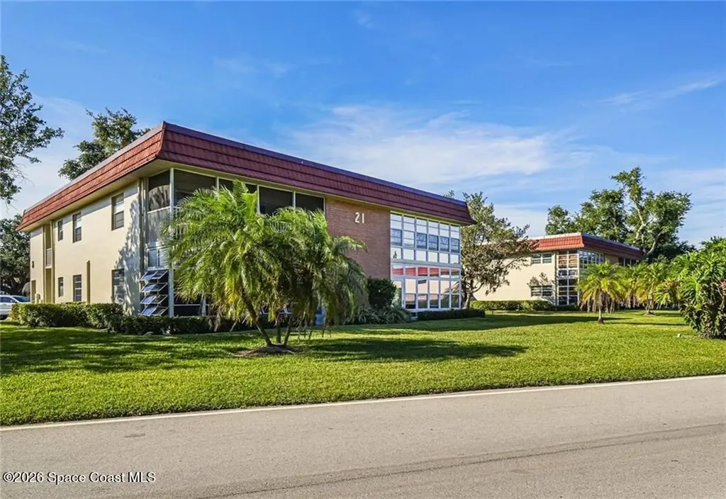 21 Pine Arbor Lane Vero Beach FL 32962