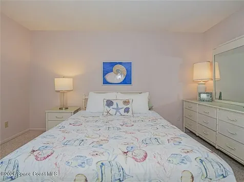 21 Pine Arbor Lane Vero Beach FL 32962