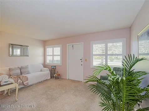 21 Pine Arbor Lane Vero Beach FL 32962