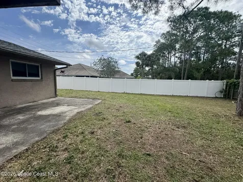 782 Americana Boulevard NE Palm Bay FL 32907