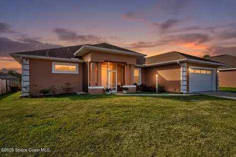 462 Gancedo Street SW Palm Bay FL 32908