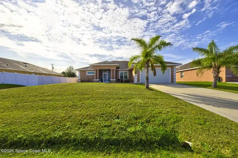 462 Gancedo Street SW Palm Bay FL 32908