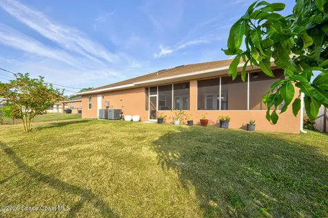 462 Gancedo Street SW Palm Bay FL 32908