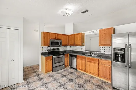 1893 Firethorn Road NW Palm Bay FL 32907