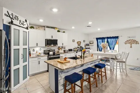 1873 Farmhouse Road SE Palm Bay FL 32909