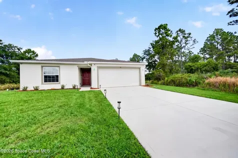 681 Floyd Street SE Palm Bay FL 32909