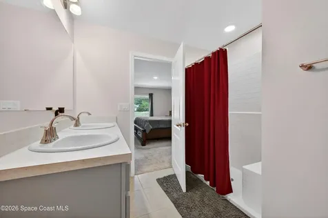 681 Floyd Street SE Palm Bay FL 32909