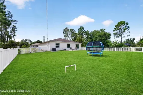 681 Floyd Street SE Palm Bay FL 32909