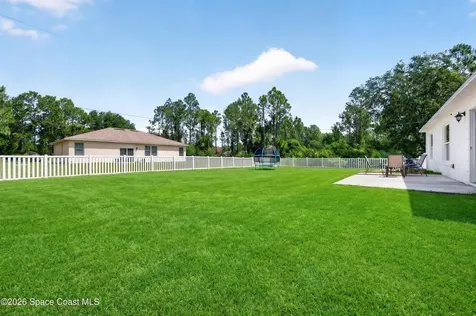 681 Floyd Street SE Palm Bay FL 32909
