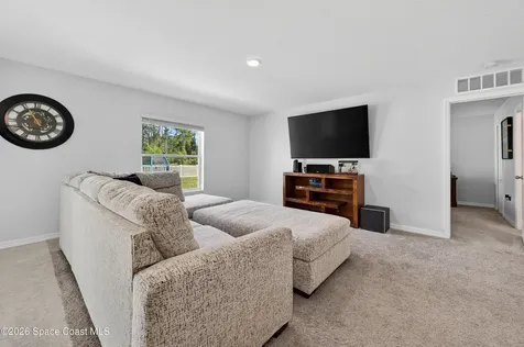681 Floyd Street SE Palm Bay FL 32909