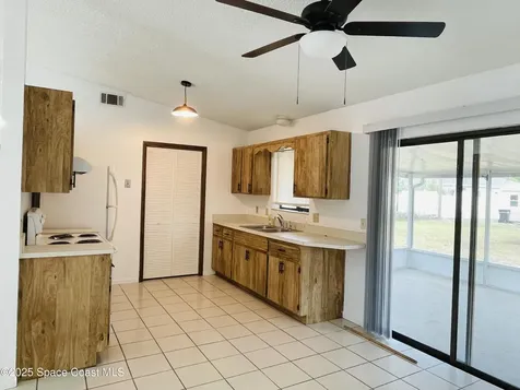 153 Bayamo Avenue NE Palm Bay FL 32907