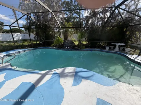 649 Evergreen Street NE Palm Bay FL 32907