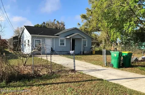 606 Ridgewood Avenue Dundee FL 33838