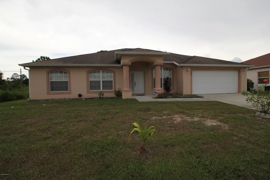 2891 Felda Avenue SE Palm Bay FL 32909