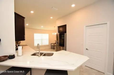 2585 Roygaris Street NW Palm Bay FL 32907