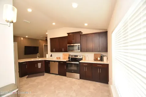 2585 Roygaris Street NW Palm Bay FL 32907