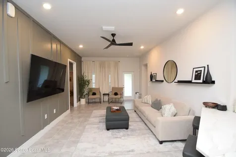 2585 Roygaris Street NW Palm Bay FL 32907