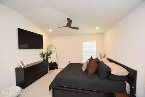 2585 Roygaris Street NW Palm Bay FL 32907