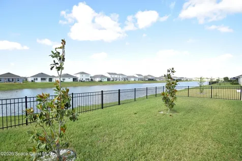 2585 Roygaris Street NW Palm Bay FL 32907