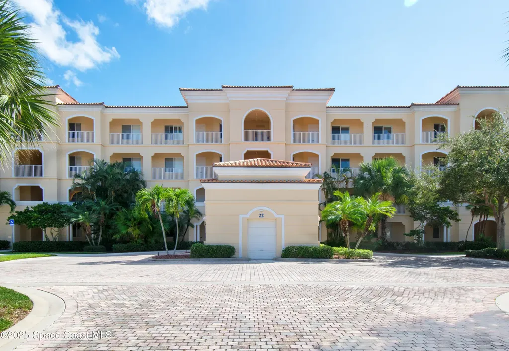 22 Harbour Isle Drive W Fort Pierce FL 34949