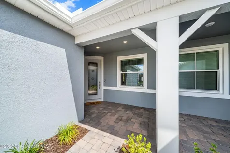 8837 Splashing Drive Melbourne FL 32940