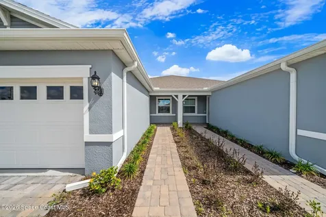 8837 Splashing Drive Melbourne FL 32940
