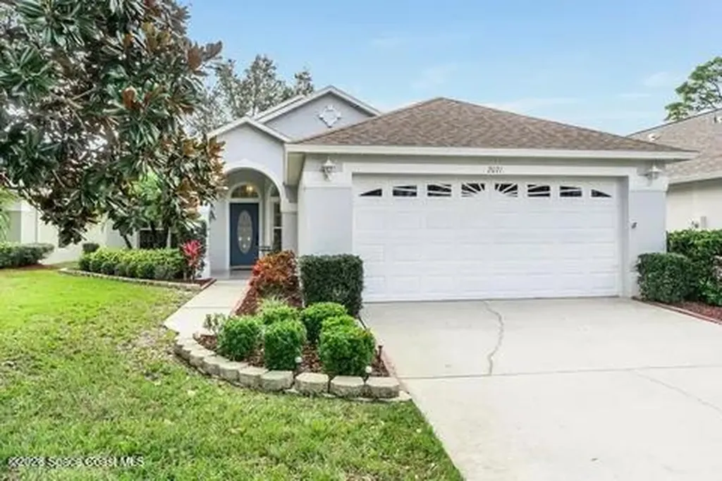 2071 Twelve Oaks Drive SE Palm Bay FL 32909