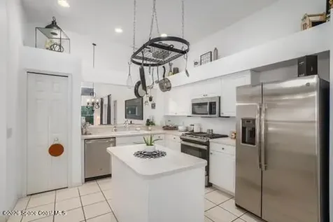 2071 Twelve Oaks Drive SE Palm Bay FL 32909