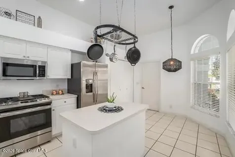 2071 Twelve Oaks Drive SE Palm Bay FL 32909