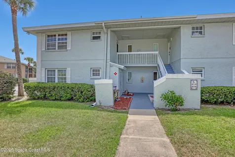 951 Sonesta Avenue NE Palm Bay FL 32905
