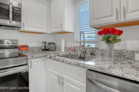 951 Sonesta Avenue NE Palm Bay FL 32905