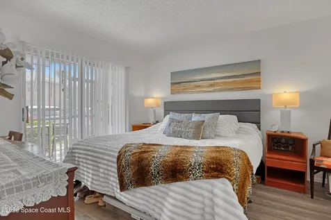 951 Sonesta Avenue NE Palm Bay FL 32905