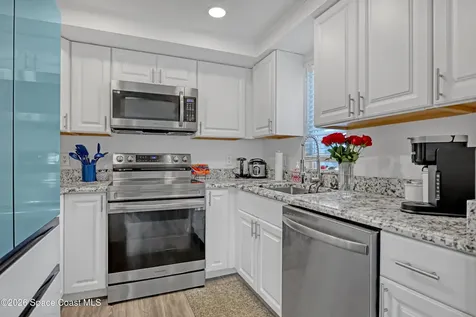 951 Sonesta Avenue NE Palm Bay FL 32905