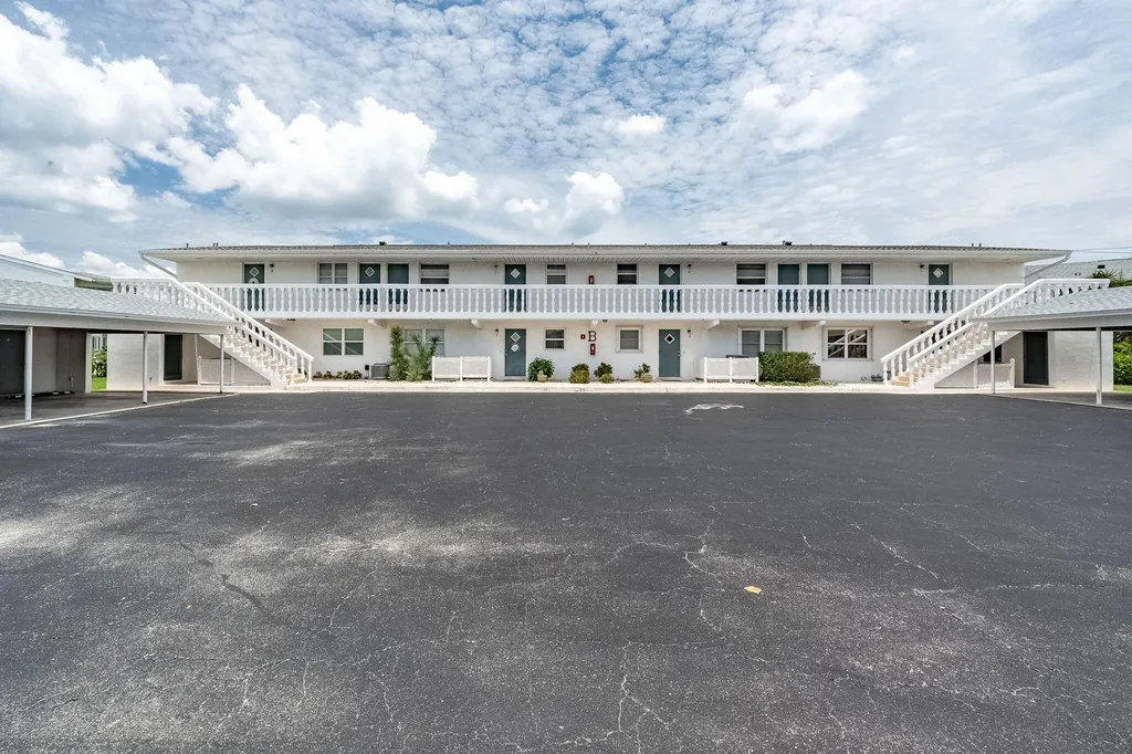 2186 Highway A1a Indian Harbour Beach FL 32937