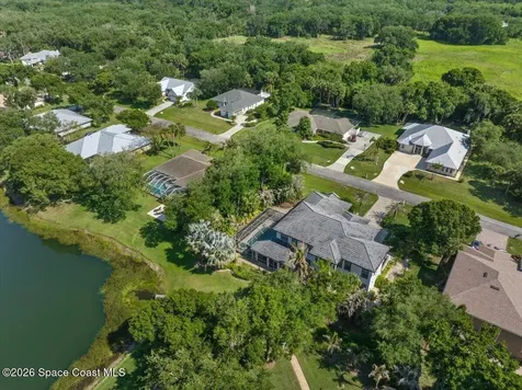 2304 Winding Creek Lane Fort Pierce FL 34981