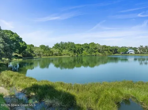 2304 Winding Creek Lane Fort Pierce FL 34981
