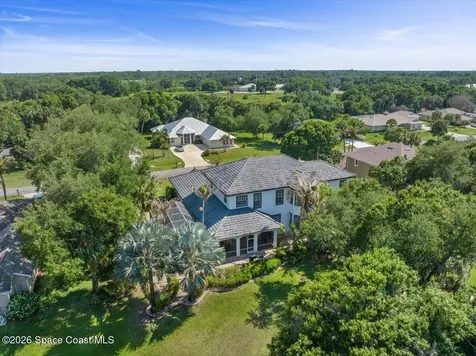 2304 Winding Creek Lane Fort Pierce FL 34981