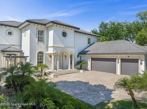 2304 Winding Creek Lane Fort Pierce FL 34981