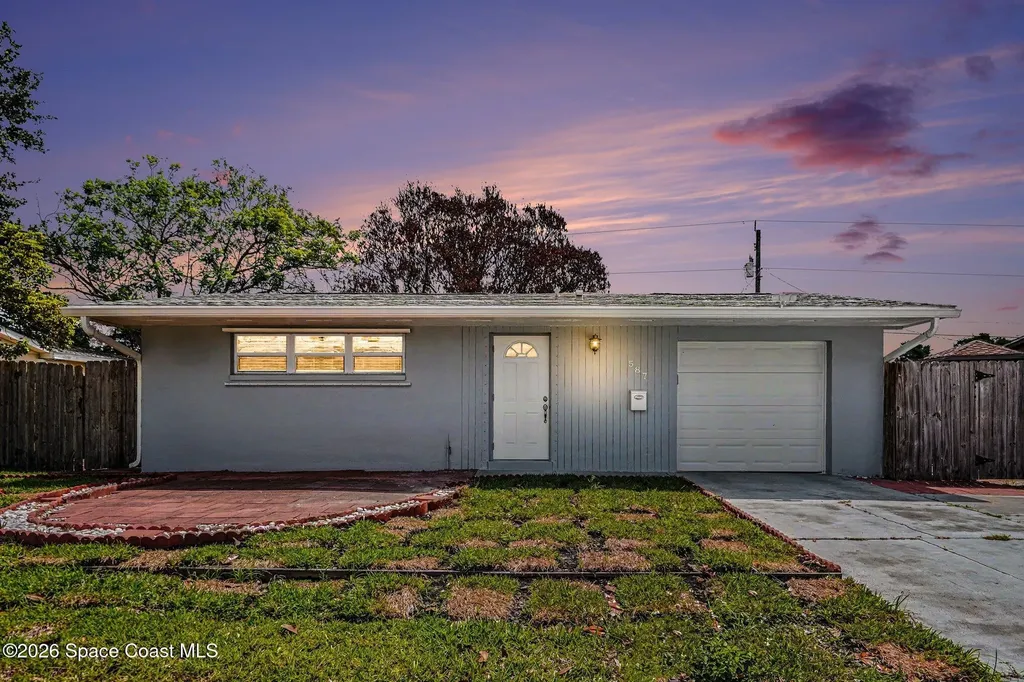 587 Teak Drive Melbourne FL 32935