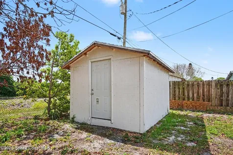 587 Teak Drive Melbourne FL 32935