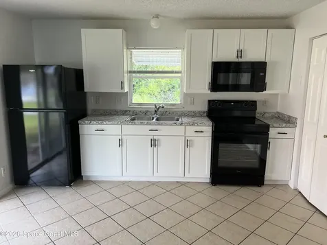 1625 Santos Street SE Palm Bay FL 32909
