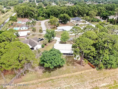 400 Calabria Avenue SE Palm Bay FL 32909