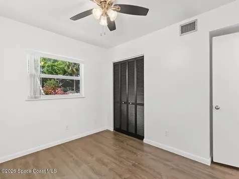 1166 6th Avenue Vero Beach FL 32960