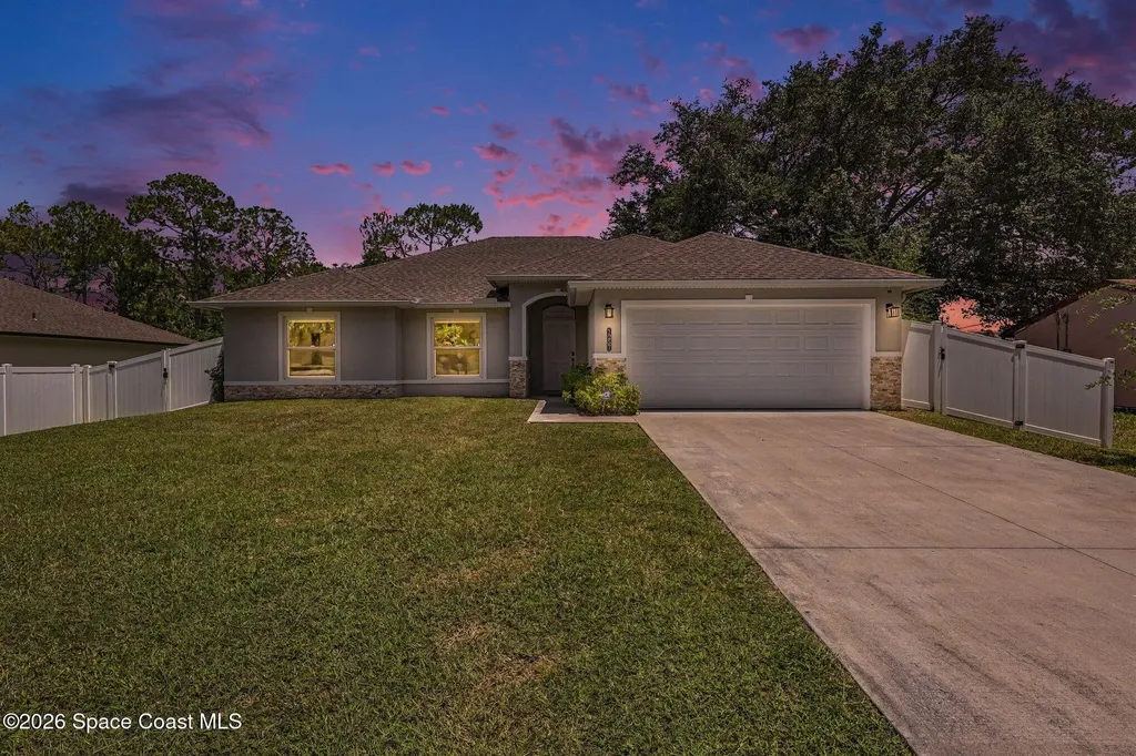 1257 Theresa Street SE Palm Bay FL 32909